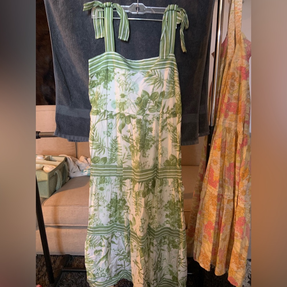 Sweet Wanderer Green and White Sleeveless Maxi Sundress